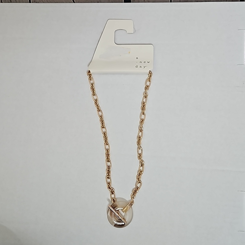 A New Day Toggle and Link Resin Ring Chain Necklace Brown/Gold NWT